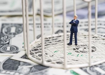 Bitcoin Traps Buyers With Biggest Daily Price Loss in Three Months