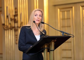 Fed Reserve Is Researching DLT-Based Digital Dollar, Says Governor