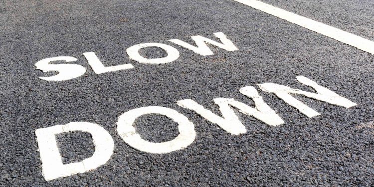 Pullback ahead? Bitcoin Price Indicators Suggest Waning Bull Momentum