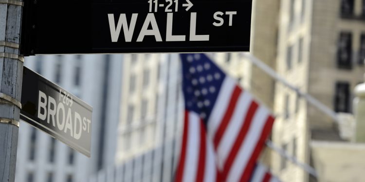 A $9,000-Retest Probably for Bitcoin as BTIG Relays Negative S&P 500 Outlook