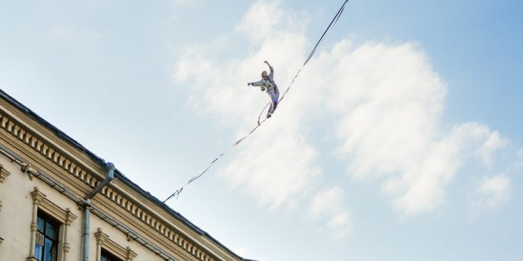 Analyst Sets Bitcoin Goal at $10,450 as Price tag Retains Mid-2019 Aid