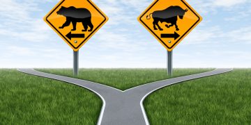 Bitcoin Everyday Chart Points A Important Breakout Setup With Resistance At $10,000