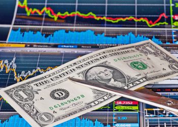 Bitcoin Resets $10K Rate Focus on as U.S. Bonds Shed Spotlight
