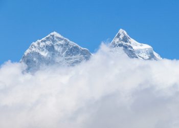 Bitcoin’s $6,000 Value Basis Implies It’s Macro-Bullish In spite of 50% Drop from Highs