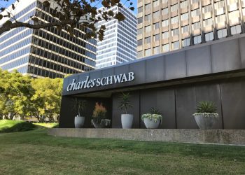 How Will Charles Schwab’s Bullish S&P 500 Prediction Impression Bitcoin?