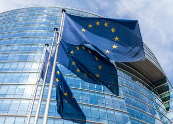 Bitcoin Signals Bullish Breakout as EU Confirms $2tn Stimulus Package