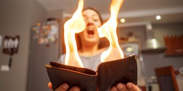 XRP Rally Risks Solid Retracement in Pivotal Struggle With Bitcoin