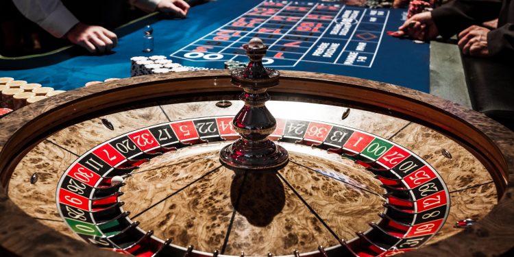 Crypto Insiders Aware Tokens Are Worthless, Speculate Anyway