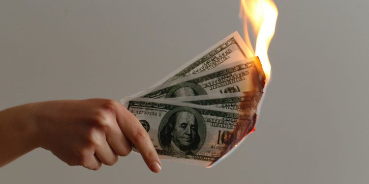 The US Dollar is “Ready to Split Down” – How This May perhaps Effect Bitcoin