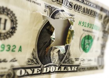 What Does The Dollar’s Do Or Die Minute Say About Bitcoin?