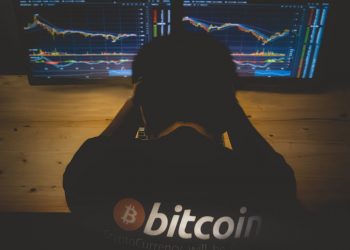Bitcoin Briefly Slips Beneath $10K on Downbeat SPX Sentiment $9.6K Up coming?