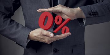 Bitcoin is Worthless in Lengthy-phrase, States Veteran Inventory Analyst