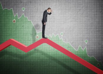 Chainlink (Backlink) Nosedives 10%: Here’s Why It Could Tumble Down below $10