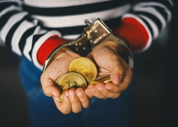 Held Accountable: Russia Desires Bitcoin Investors Jailed For Non-Compliance