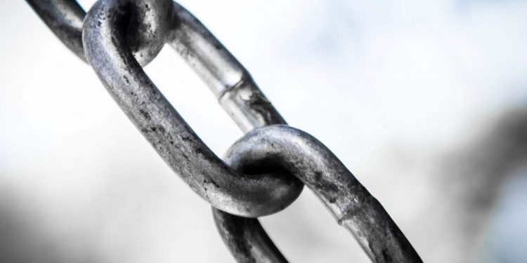 The KuCoin Hacker is About to Offer Stolen Chainlink Why Analysts Are not Concerned