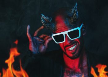 Crypto Analyst Warns That A Bitcoin “Hell Candle” Is Coming
