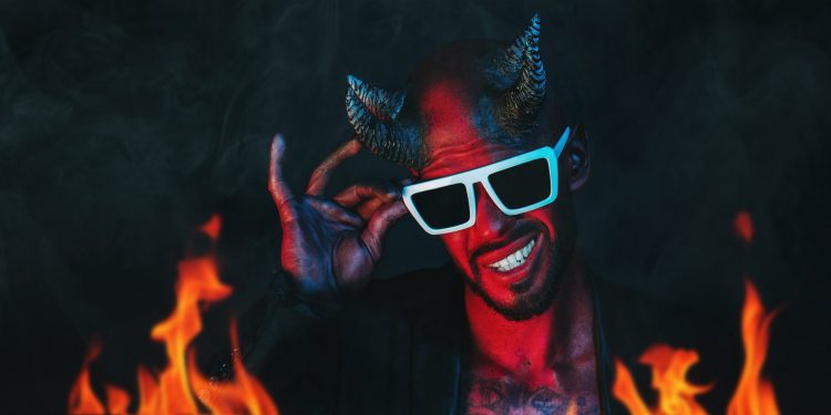 Crypto Analyst Warns That A Bitcoin “Hell Candle” Is Coming