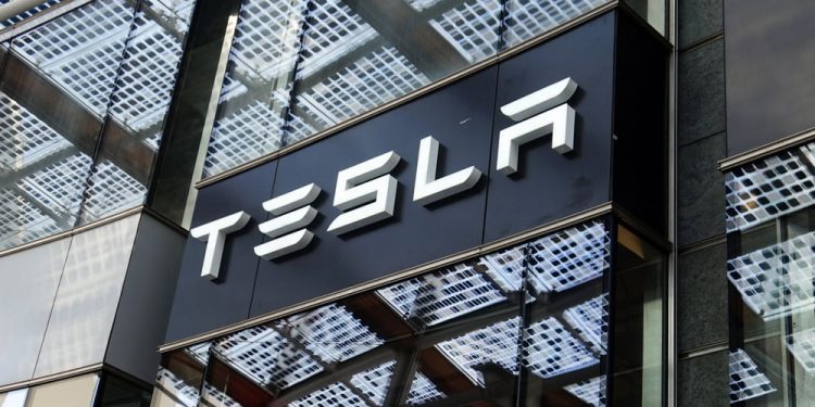 Stimulus Funds Invested in Bitcoin Yields Half of Tesla’s Gains