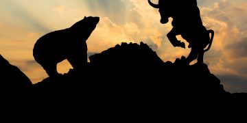 Bears Flip $17,000 As Resistance, Bitcoin Struggles To Hold Support
