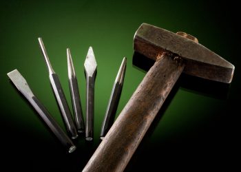 Bitcoin Bullish Hammer Reversal Forming, But Beware Of Bull Entice Likely