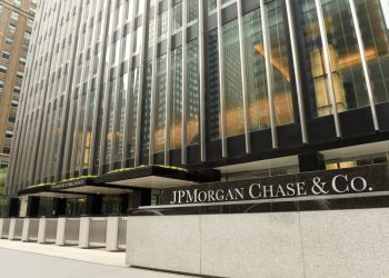JP Morgan Analysts Describe Why Bitcoin Selling price is Slipping