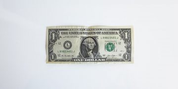 US Dollar Projected to Hit Cyclical Base in 2025—What Does It Indicate for Bitcoin?