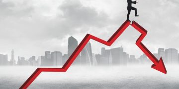 Bitcoin Nosedives To $28.5K, Why Critical Assist Turned Resistance