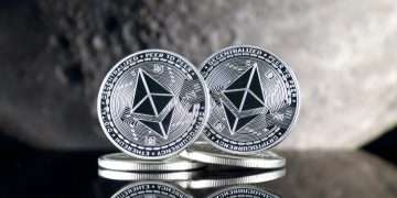 Ethereum Analyst Predicts Report Large versus Eerie Bearish Setups