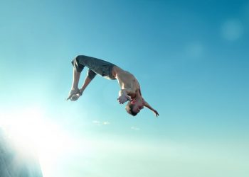Here’s Why Coinbase Whales Contributed to Bitcoin’s Sub-$30,000 Plunge