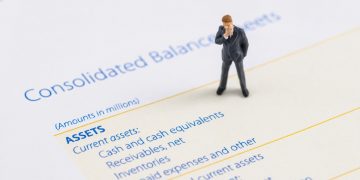 Most Finance Chiefs Still Balk at Bitcoin on the Balance Sheet: Survey