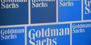 Bitcoin Flash Crash Pauses as Goldman Sachs Announces Crypto Providers