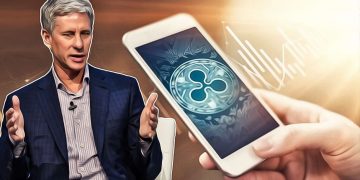 Despite Lawsuit, Ripple’s Chris Larsen Proceeds To Shift His XRP SEC Says It Has Proof
