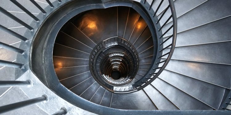 Ethereum Shows Altitude Sickening as Price Drops At Key Resistance