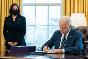Alameda Capital Fold's Bitcoin Cashback Card, Biden's Trillions, Checking & Fixing Coinbase + More News 101
