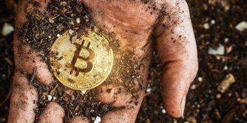 green bitcoin mining