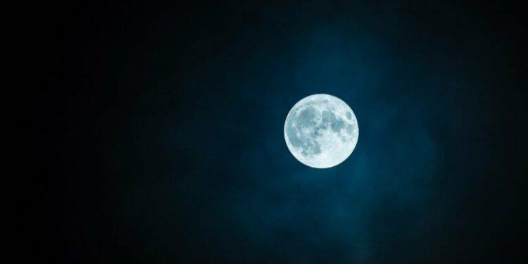 Terra Surges 281% in 1 Month, Analyst Says $LUNA Carrying the Team Right Now
