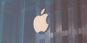 Apple Blocks NFT Access On Its App Store, Stalls Update On Gnosis Safe Wallet