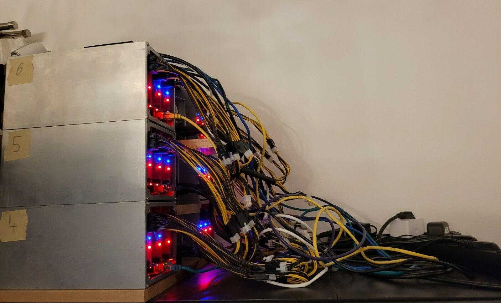ASIC bitcoin mining rig at home