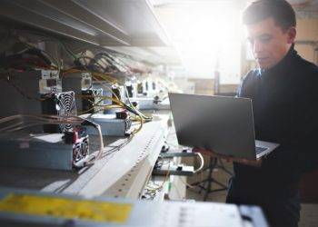 dominated by institutions, bitcoin mining is also possible from home