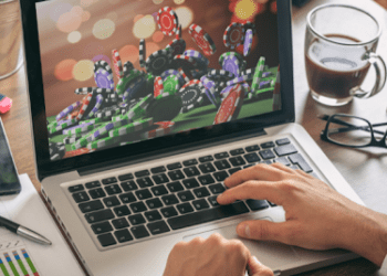 propelling online gambling to new heights via cryptocurrencies & blockchain technology