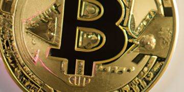 Bitcoin ‘kisses’ $24K realized price after 2nd highest seller losses in history