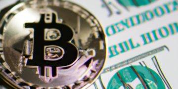 Weaker dollar lifts Bitcoin to $30.7K as analyst eyes 60% BTC dominance