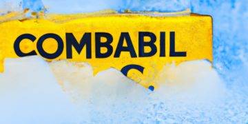 Commonwealth Bank puts crypto trading trial on ice as regulators dither